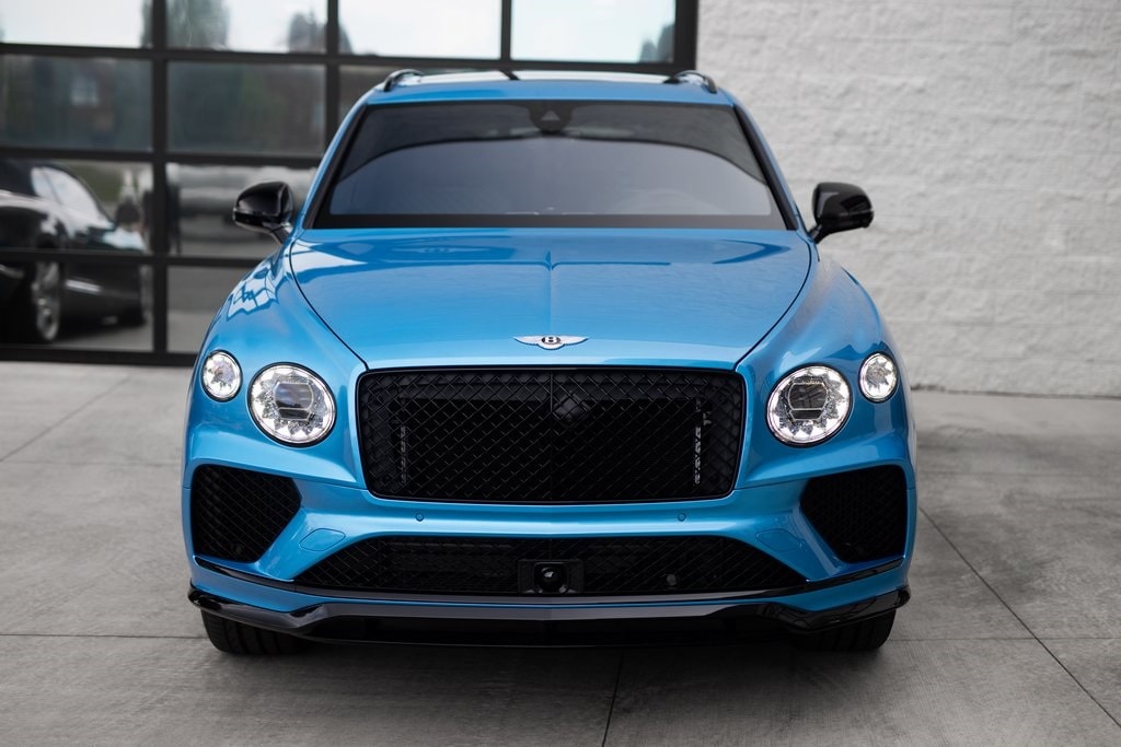 2025 Bentley Bentayga S photo 2