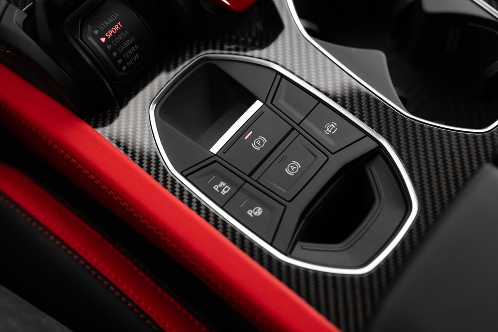 2026 Lamborghini Urus SE - Photo 27