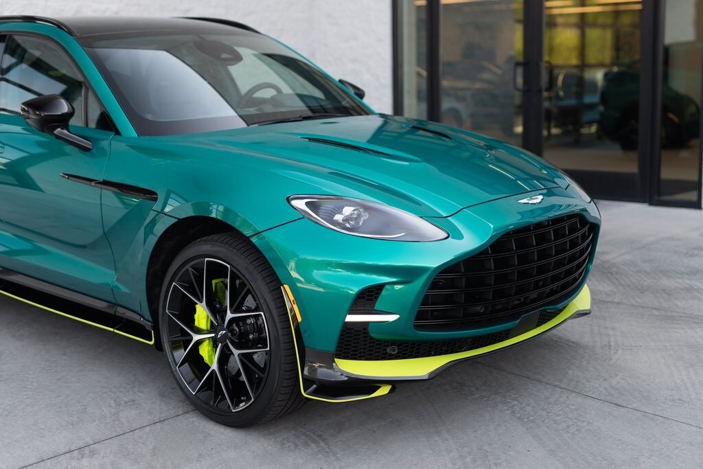 2025 Aston Martin DBX AM8 DBX707 photo 2