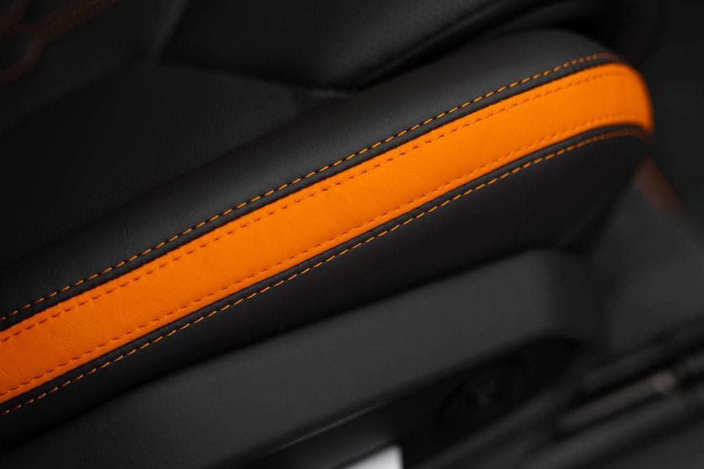 2025 Lamborghini Urus SE - Photo 39