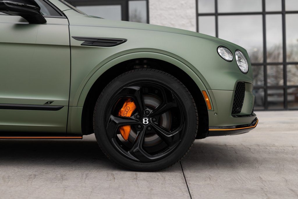 New 2025 Bentley Bentayga S Black Edition SUV