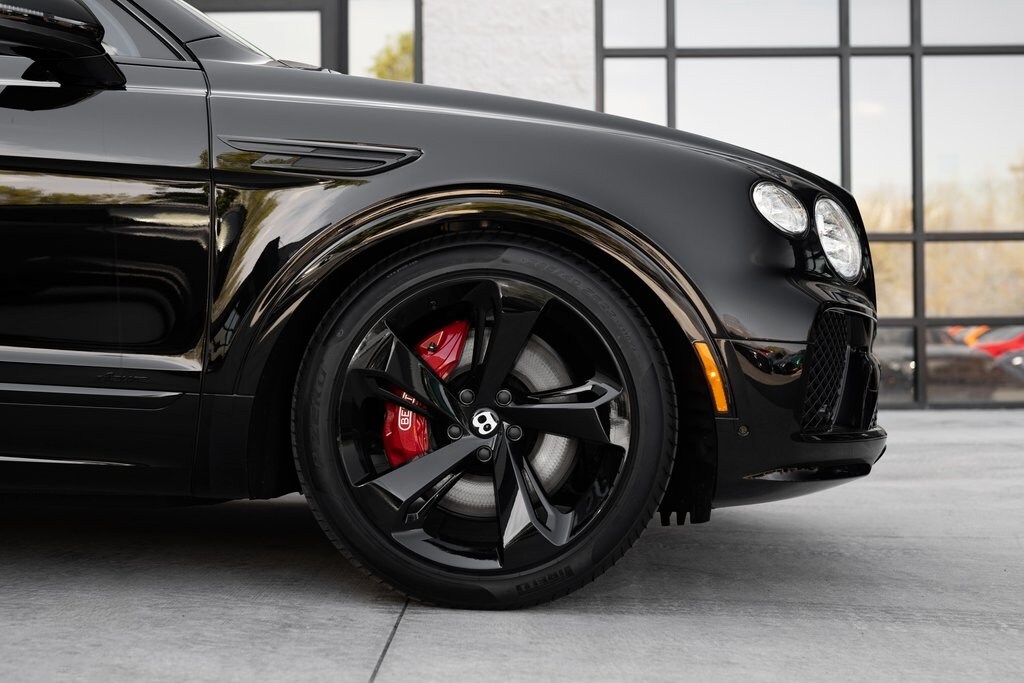 2025 Bentley Bentayga EWB photo 2