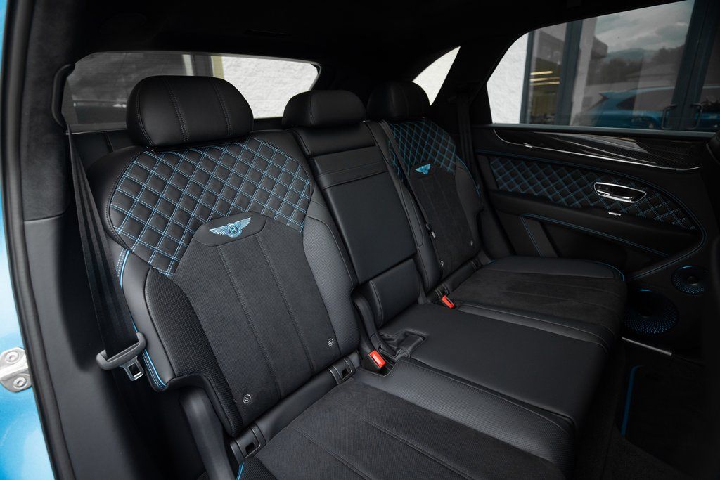 2025 Bentley Bentayga S - Photo 30