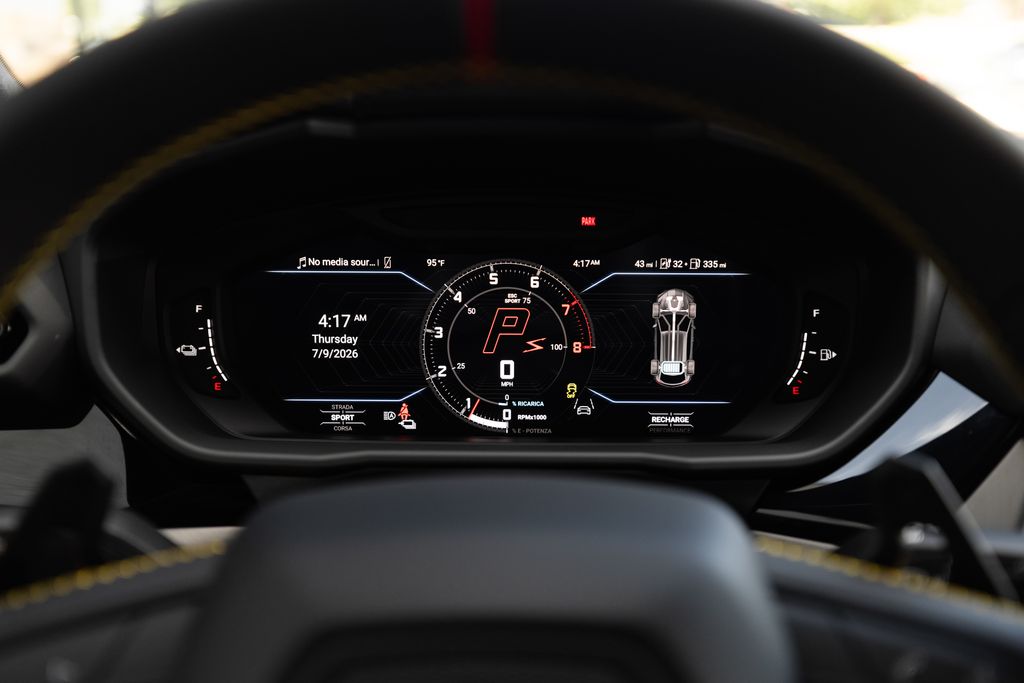2026 Lamborghini Urus SE - Photo 46
