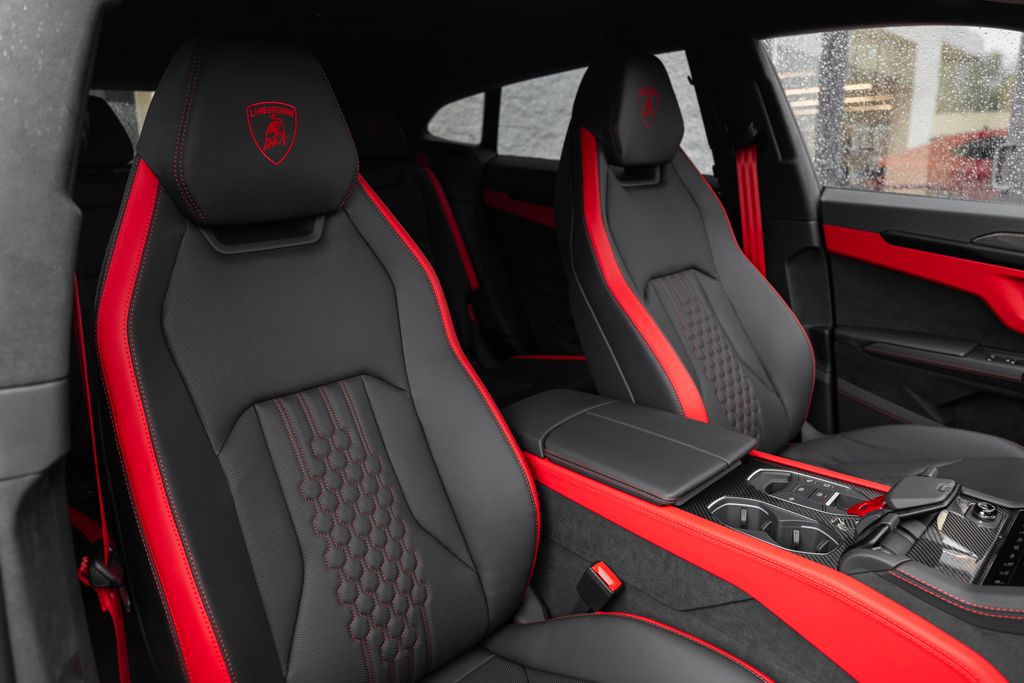 2026 Lamborghini Urus SE - Photo 19