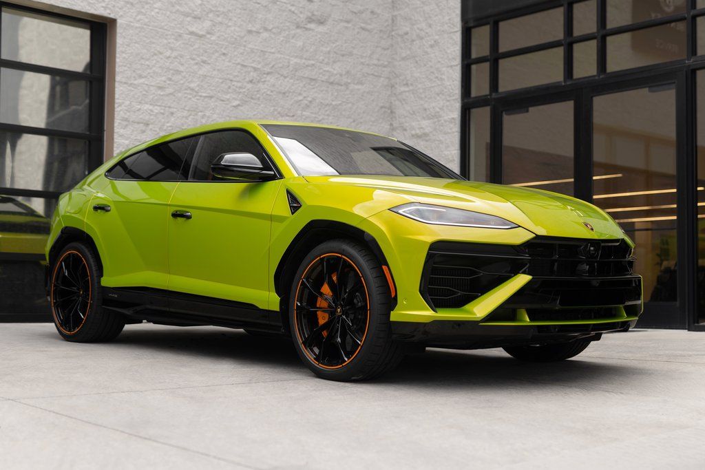 2025 Lamborghini Urus