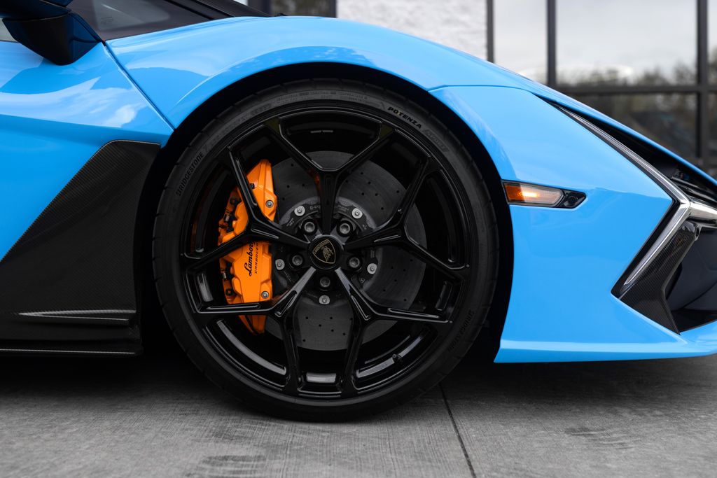 2026 Lamborghini Revuelto Base - Photo 11