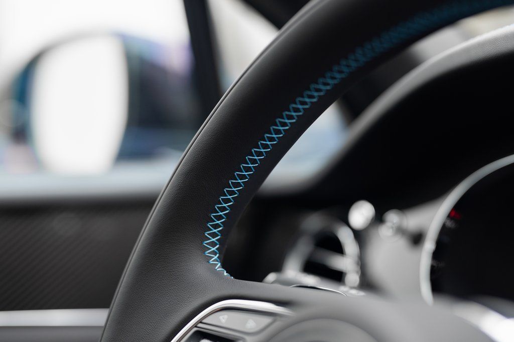 2025 Bentley Bentayga S - Photo 38