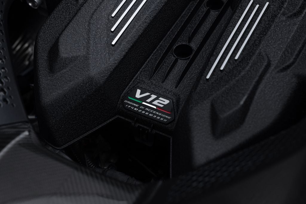 2026 Lamborghini Revuelto Base - Photo 21