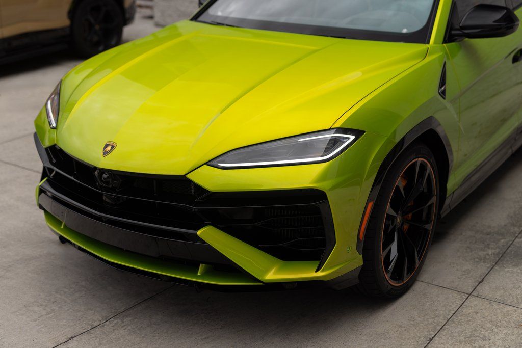 2025 Lamborghini Urus SE - Photo 5