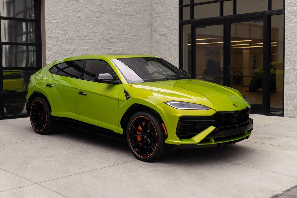 2025 Lamborghini Urus SE - Photo 17