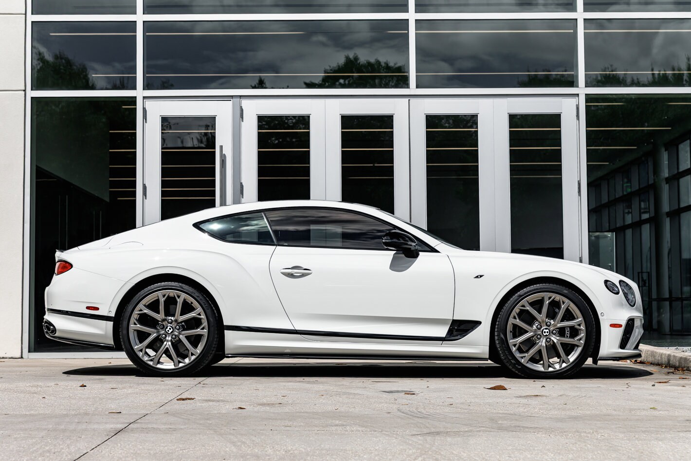 2024 Bentley Continental GT V8 S photo 3