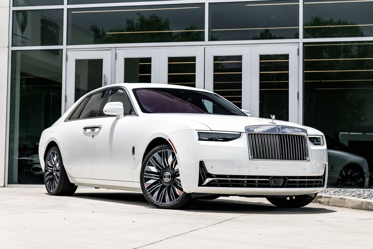 2025 Rolls Royce Ghost RR photo 2