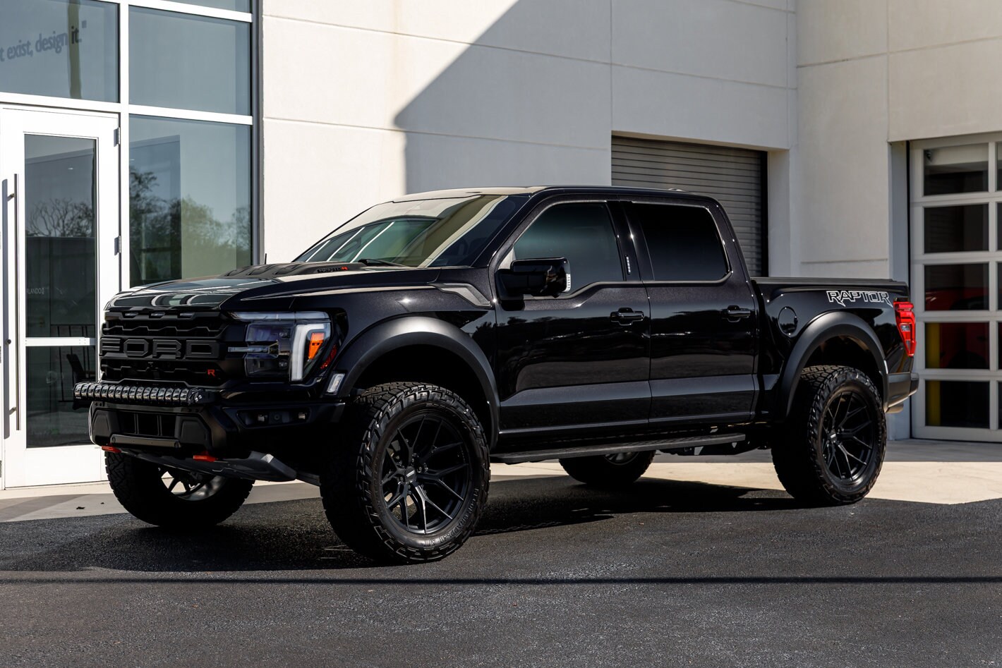 2024 Ford F-150 Raptor photo 2