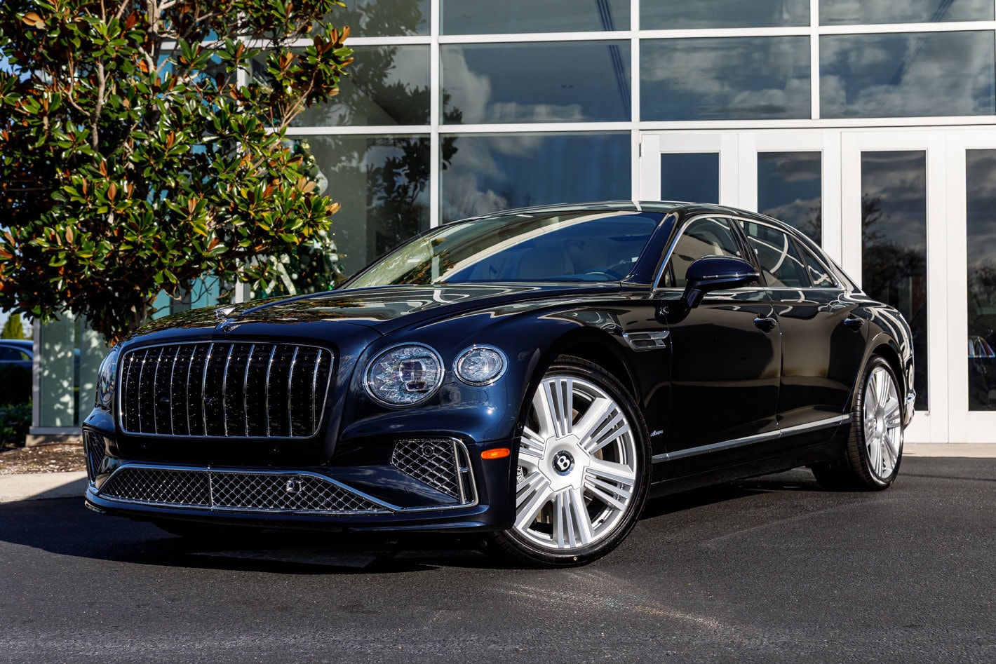 2026 Bentley Flying Spur Azure's photo