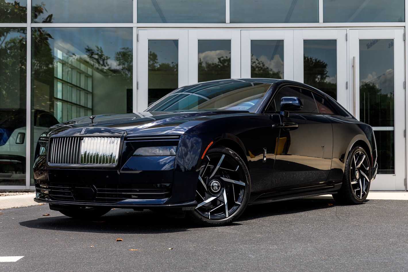 2025 Rolls-Royce Spectre Black Badge's photo