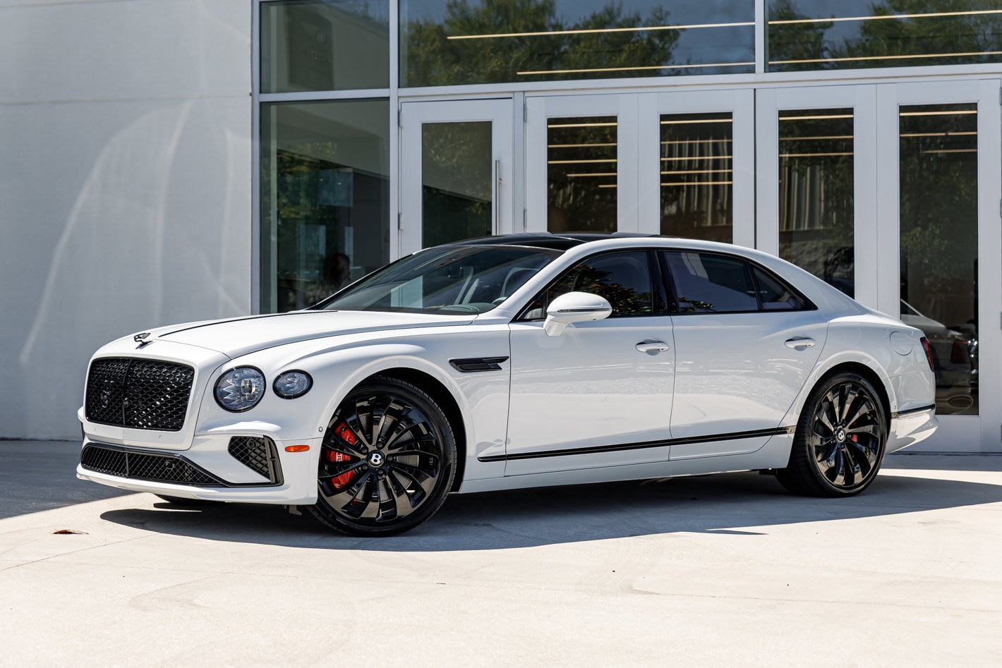 2026 Bentley Flying Spur - Photo 6
