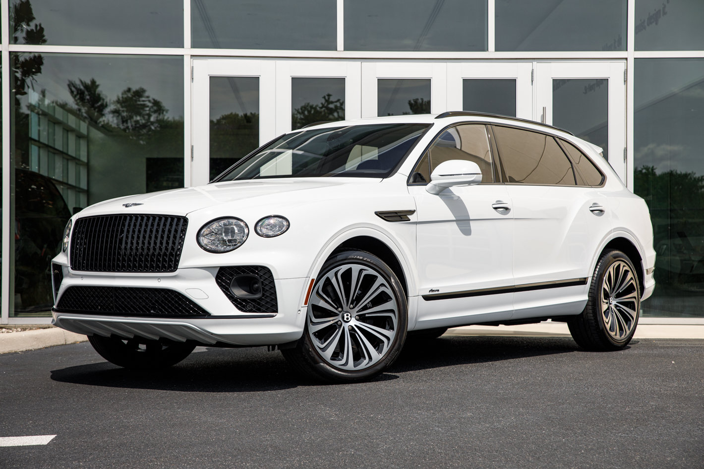 2023 Bentley Bentayga EWB