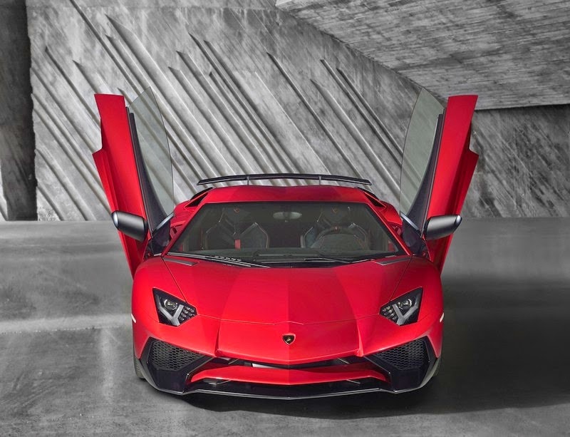 6da51dcf-98f5-4525-97b8-683fa7f55170-2015-03-02-Lamborghini-Aventador-LP-750-4-Superveloce11.jpg