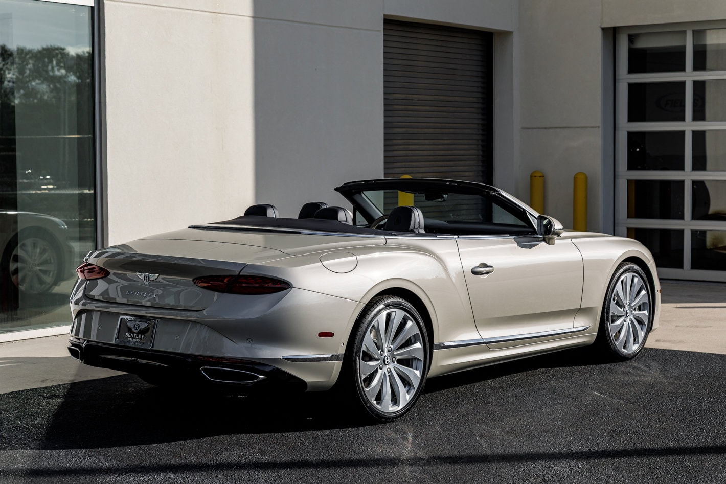2026 Bentley Continental GTC Base - Photo 21