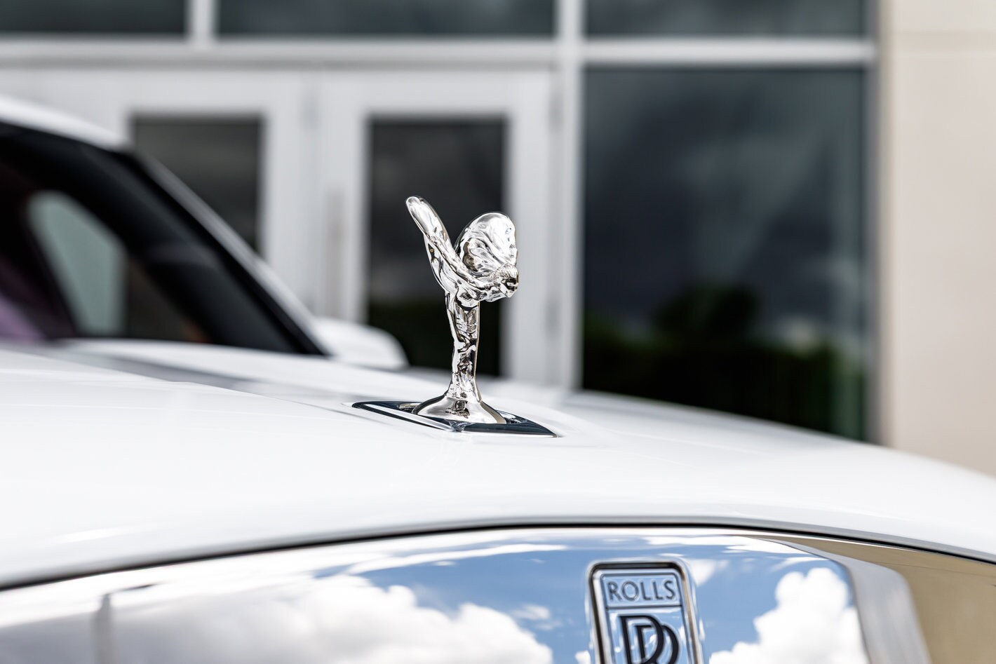 2025 Rolls Royce Cullinan RR photo 3