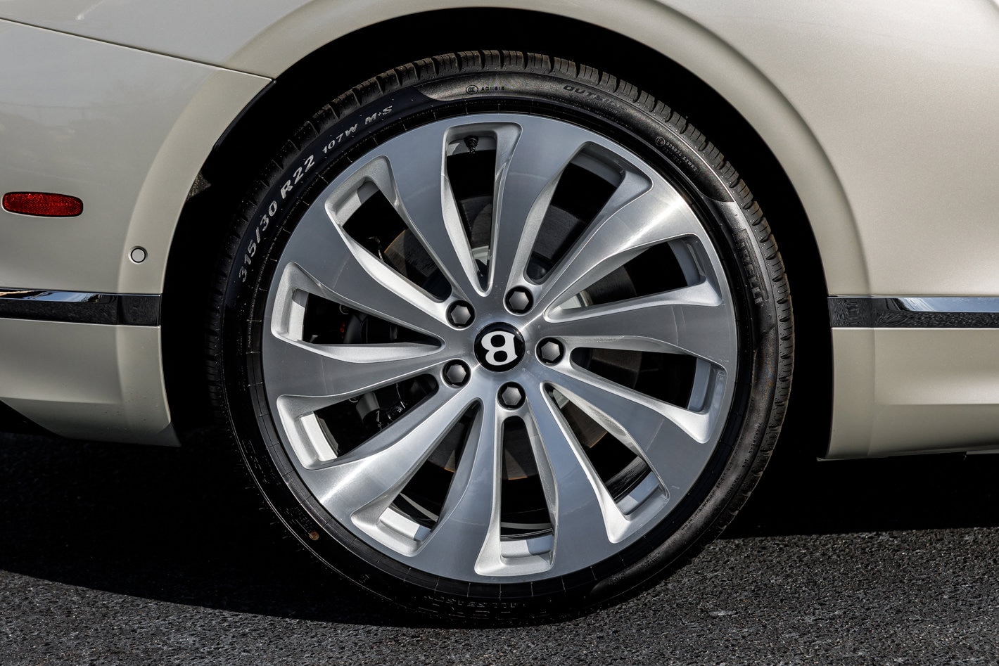 2026 Bentley Continental GTC Base - Photo 26