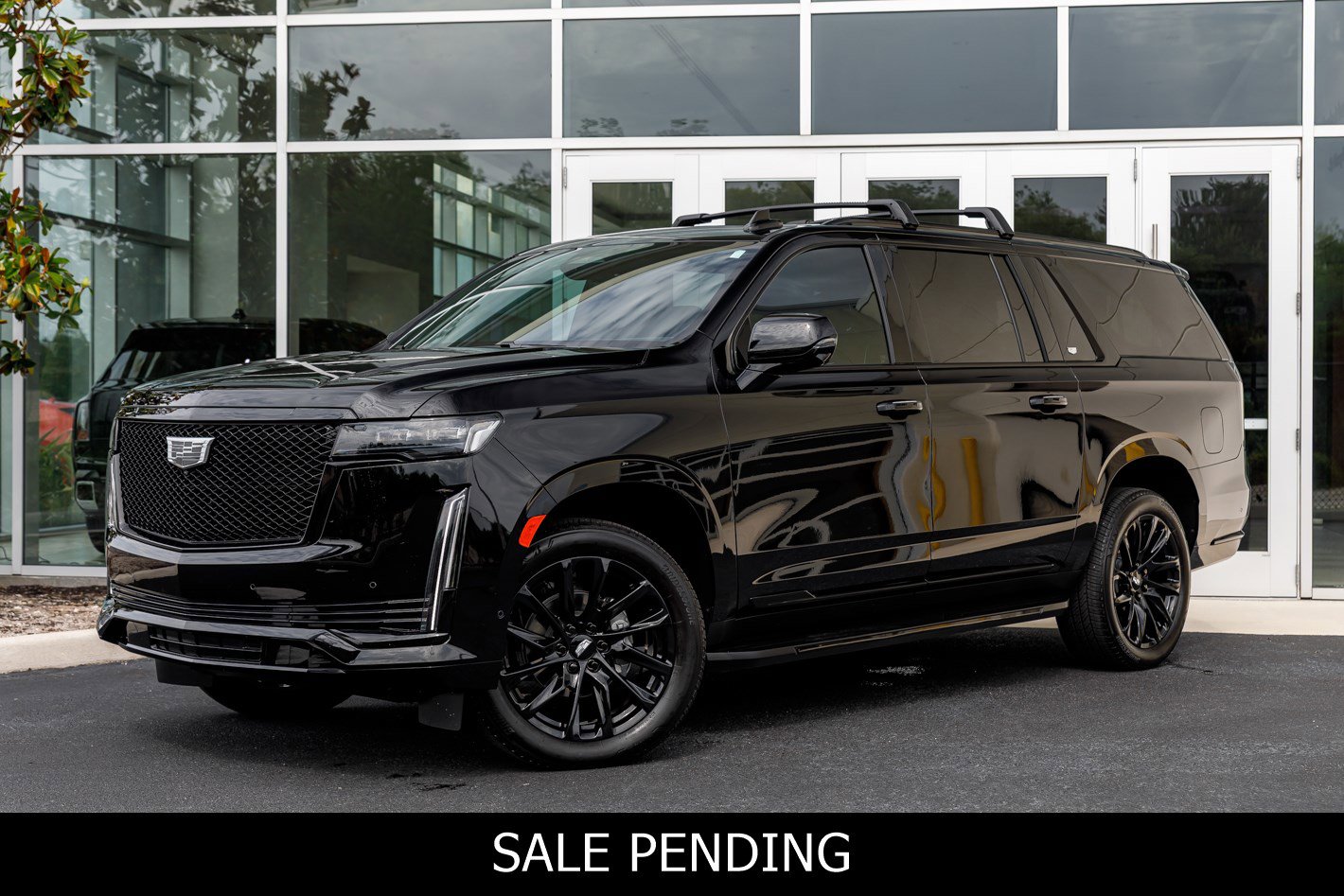2024 Cadillac Escalade ESV 4WD Sport's photo