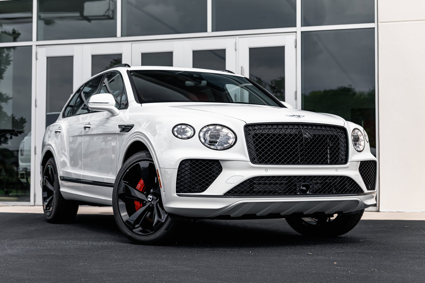 2025 Bentley Bentayga V8