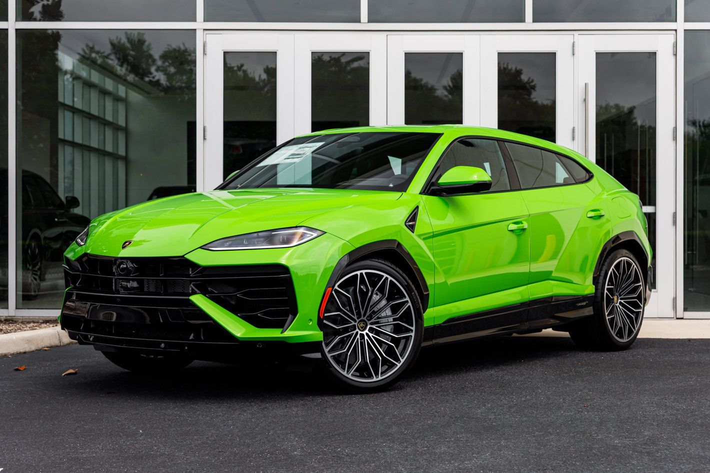 2026 Lamborghini Urus SE