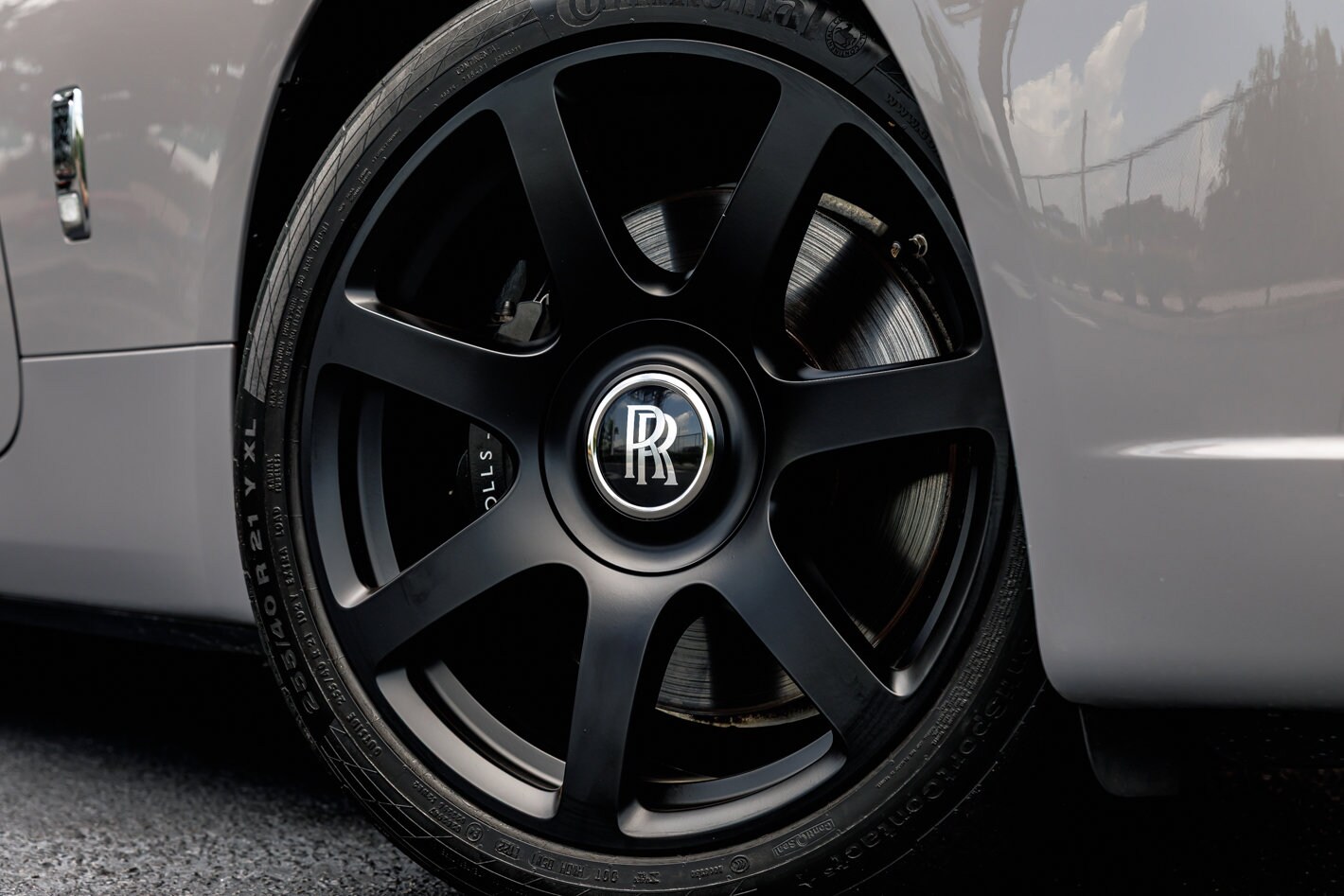 2021 Rolls Royce Dawn photo 4