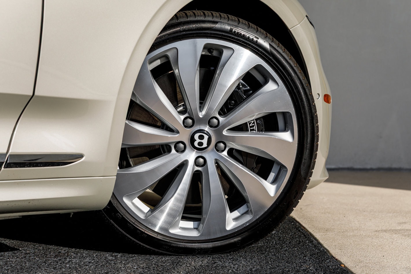 2026 Bentley Continental GTC Base - Photo 20