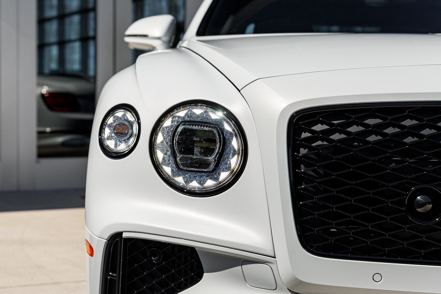 2026 Bentley Flying Spur photo 2