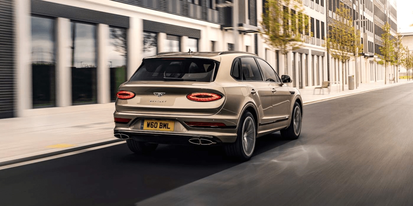 2022 Bently Bentayga Hybrid exterior 2.png
