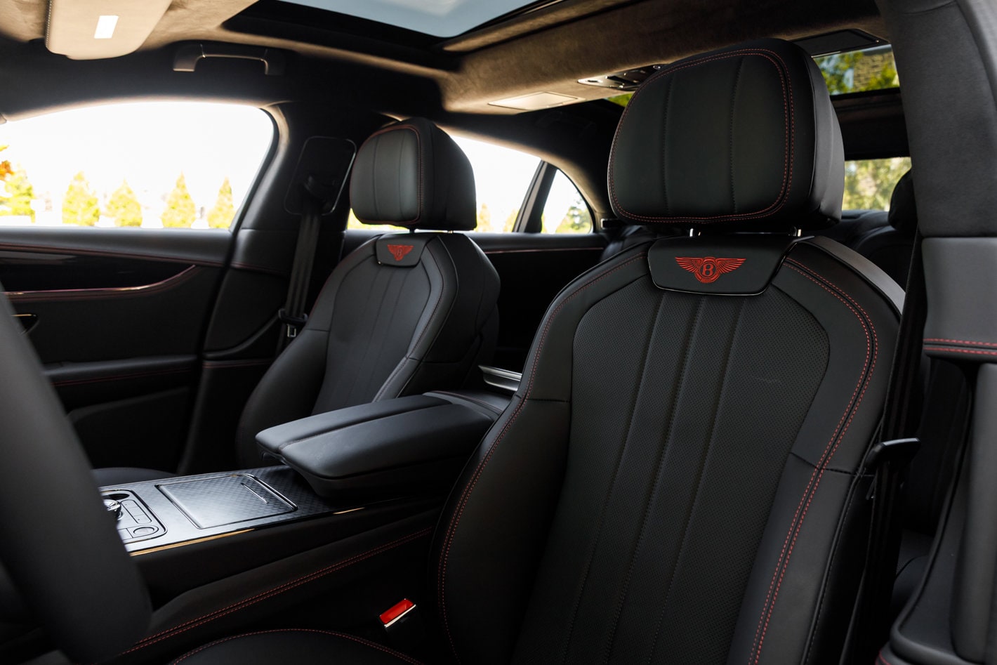 2026 Bentley Flying Spur - Photo 16
