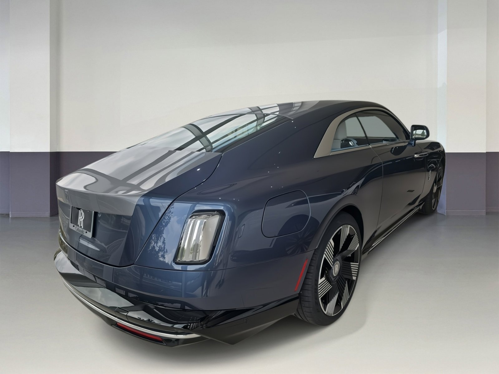 2025 Rolls Royce Spectre photo 2