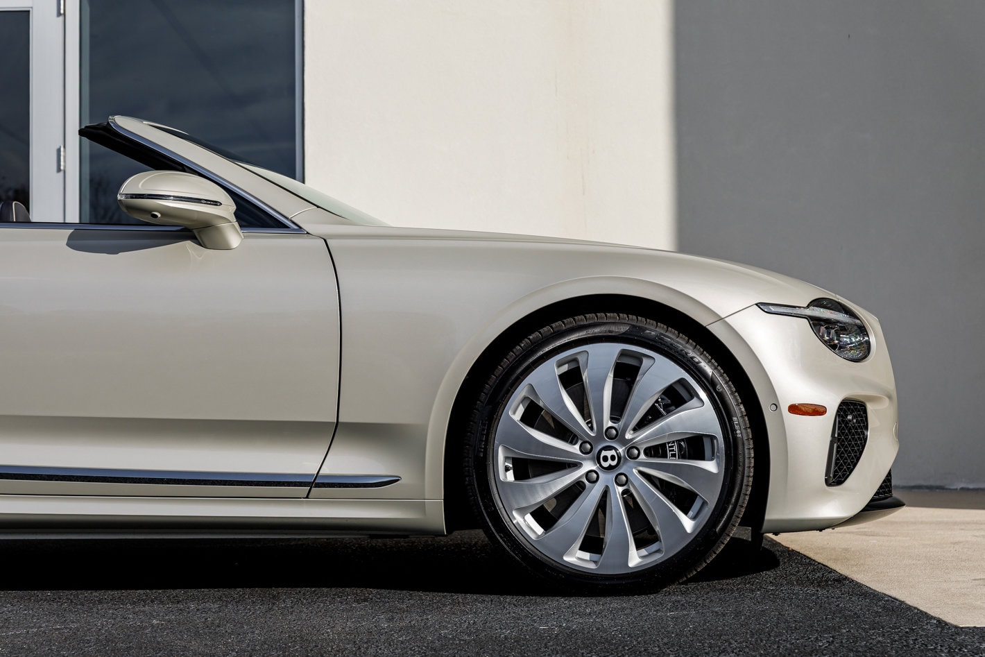 2026 Bentley Continental GTC Base - Photo 24