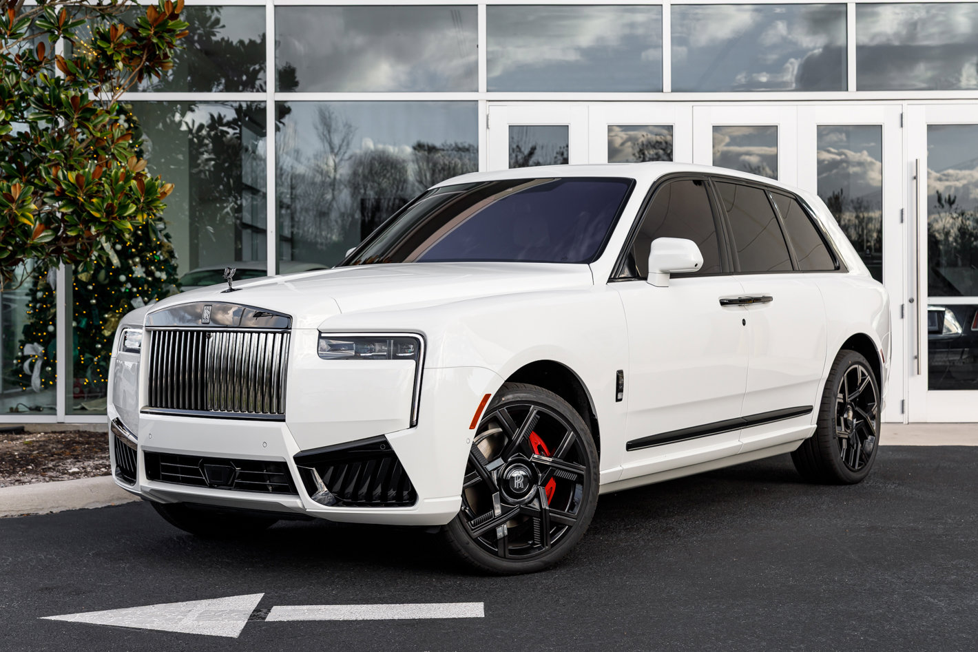 2026 Rolls-Royce Cullinan Black Badge's photo