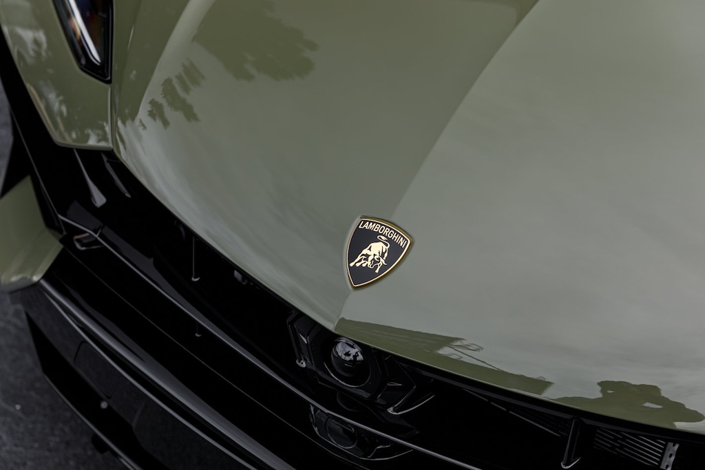 New 2026 Lamborghini Urus SE SUV