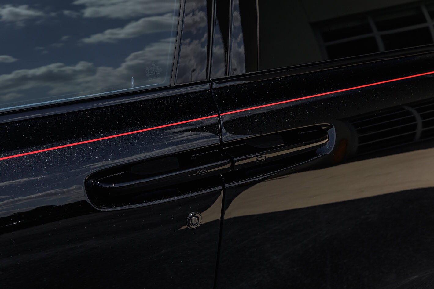 2025 Rolls Royce Cullinan Black Badge photo 4