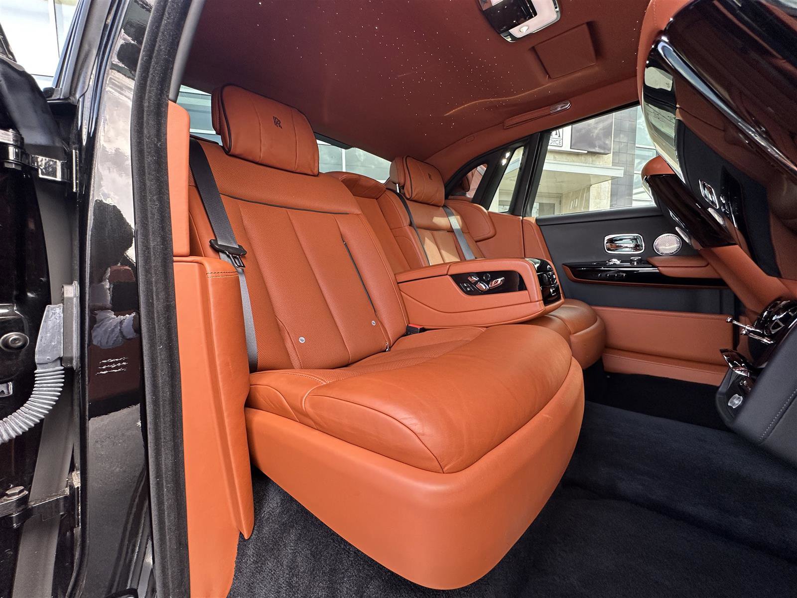 Used 2021 Rolls-Royce Phantom Base with VIN SCATT6C02MU205800 for sale in Orlando, FL