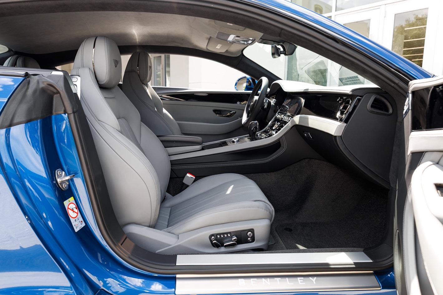 2026 Bentley Continental GT - Photo 24