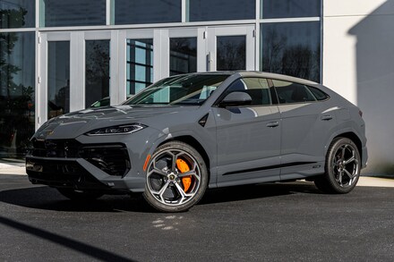 2025 Lamborghini Urus SE