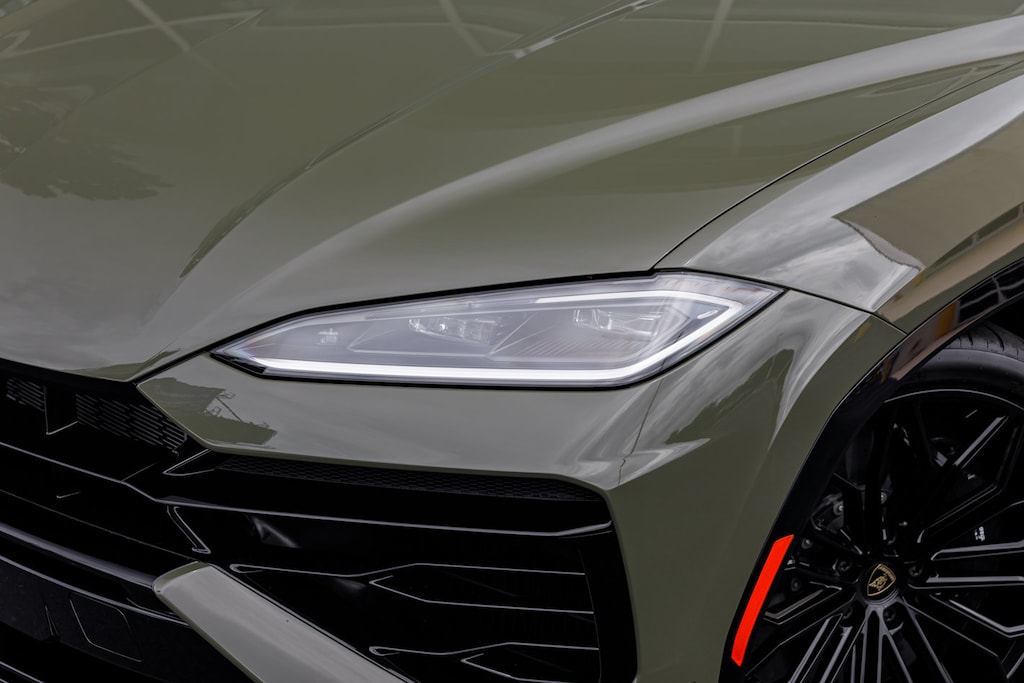 New 2026 Lamborghini Urus SE SUV