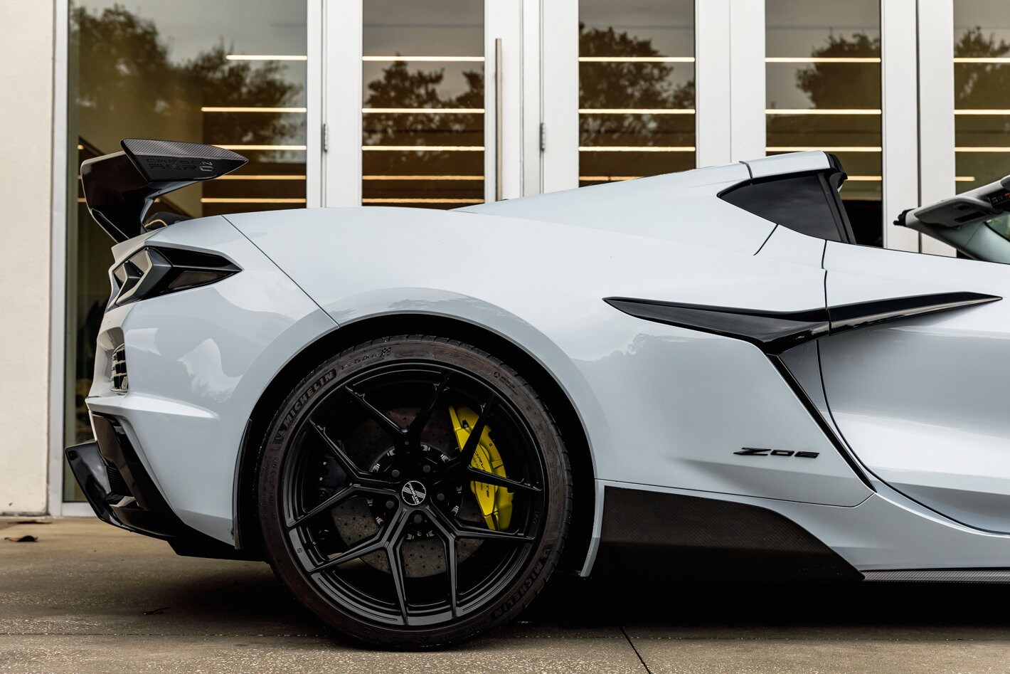 2023 Chevrolet Corvette Z06 3LZ Coupe photo 3