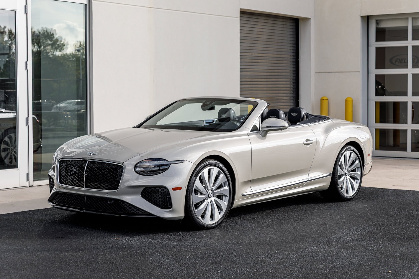 2026 Bentley Continental GTC Base - Photo 7