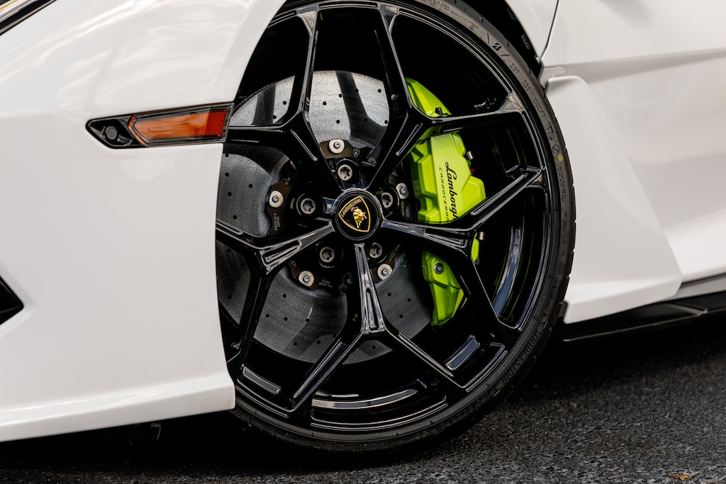 New 2025 Lamborghini Revuelto Coupe