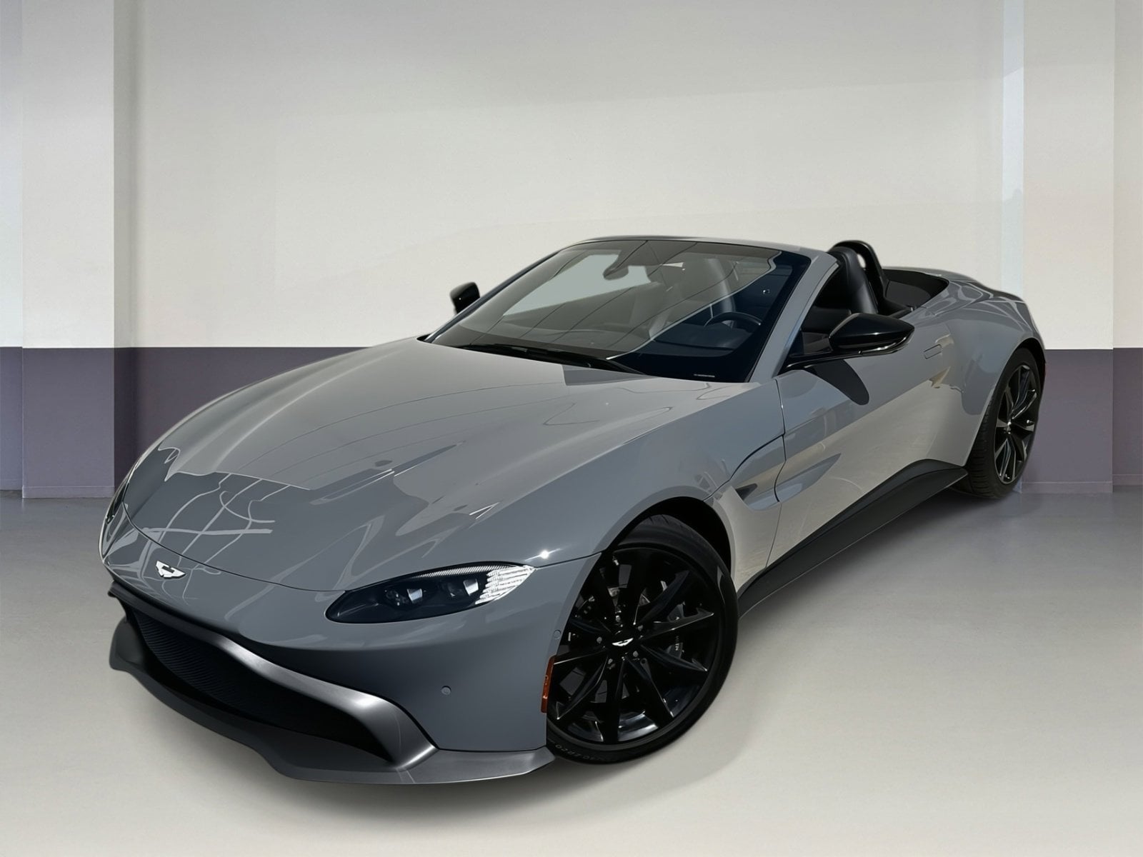 Used 2021 Aston Martin Vantage Base with VIN SCFSMGBWXMGP05880 for sale in Orlando, FL