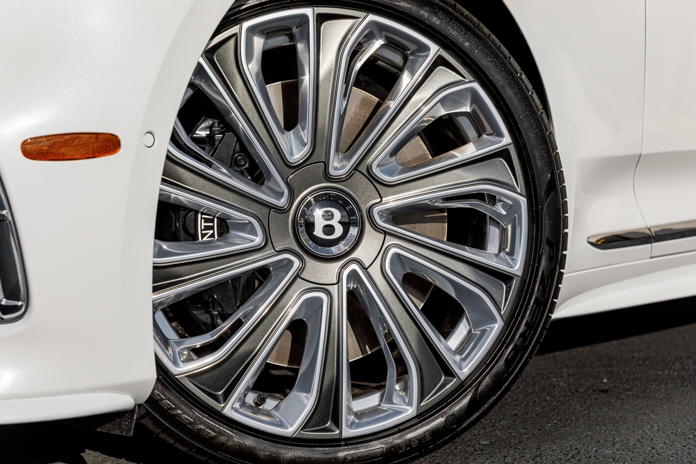 2025 Bentley Continental GT Speed photo 3