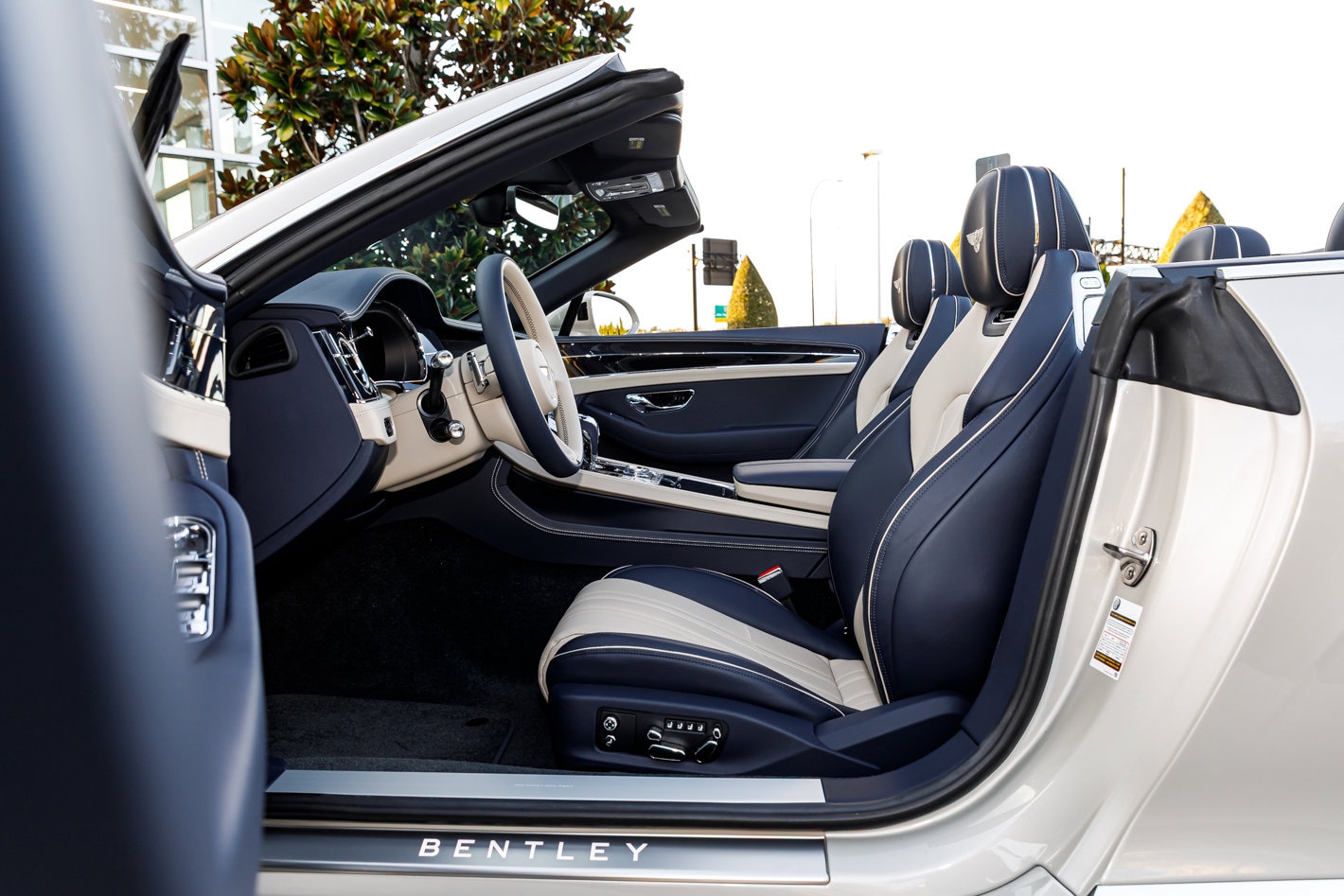 2026 Bentley Continental GTC Base - Photo 30
