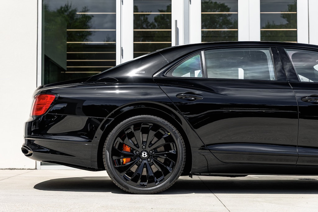 New 2025 Bentley Flying Spur Sedan